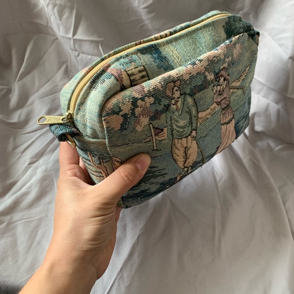 Tapestry by Holdings Fine Accessories Golf Sport Embroidered Zipper Cros - Picture 11 of 11